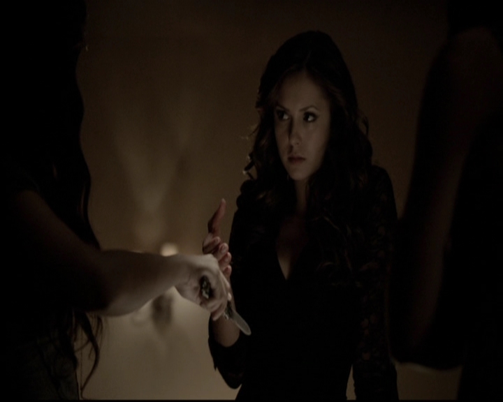 VampireDiariesWorld-dot-org_5x07DeathAndTheMaiden1376.jpg