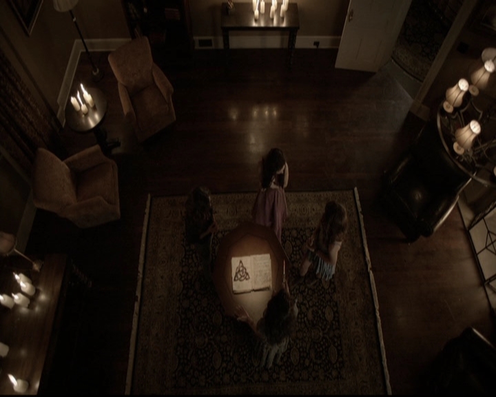 VampireDiariesWorld-dot-org_5x07DeathAndTheMaiden1405.jpg