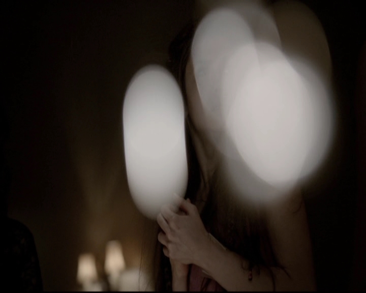 VampireDiariesWorld-dot-org_5x07DeathAndTheMaiden1424.jpg