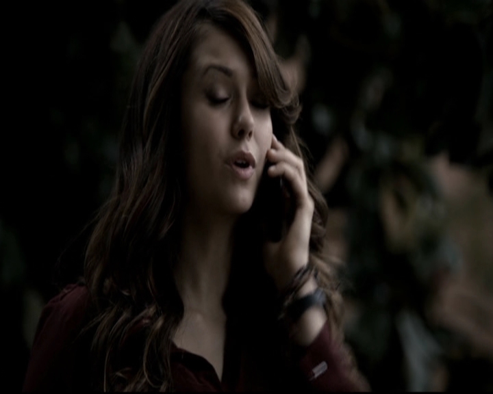 VampireDiariesWorld-dot-org_5x08DeadManOnCampus0390.jpg