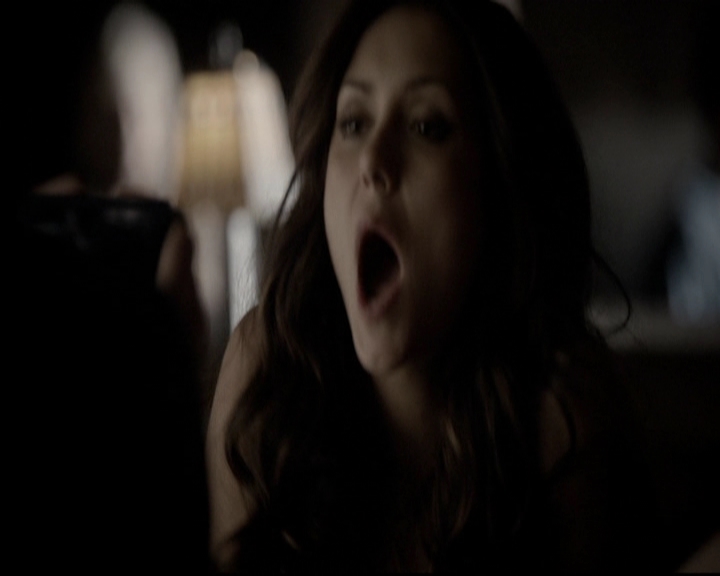 VampireDiariesWorld-dot-org_5x08DeadManOnCampus0458.jpg