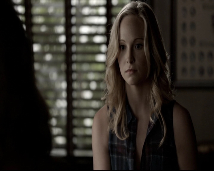 VampireDiariesWorld-dot-org_5x08DeadManOnCampus0563.jpg