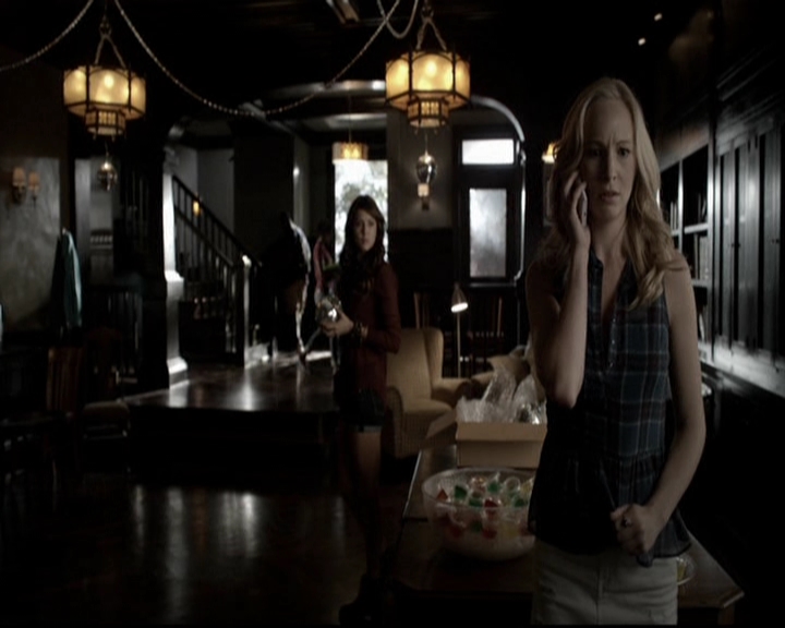 VampireDiariesWorld-dot-org_5x08DeadManOnCampus0581.jpg