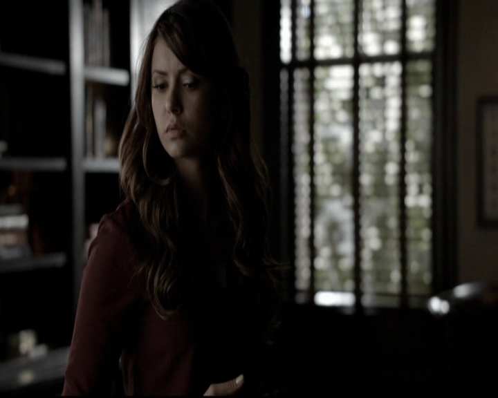 VampireDiariesWorld-dot-org_5x08DeadManOnCampus0587.jpg