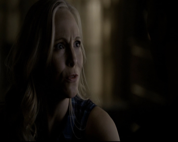 VampireDiariesWorld-dot-org_5x08DeadManOnCampus0620.jpg