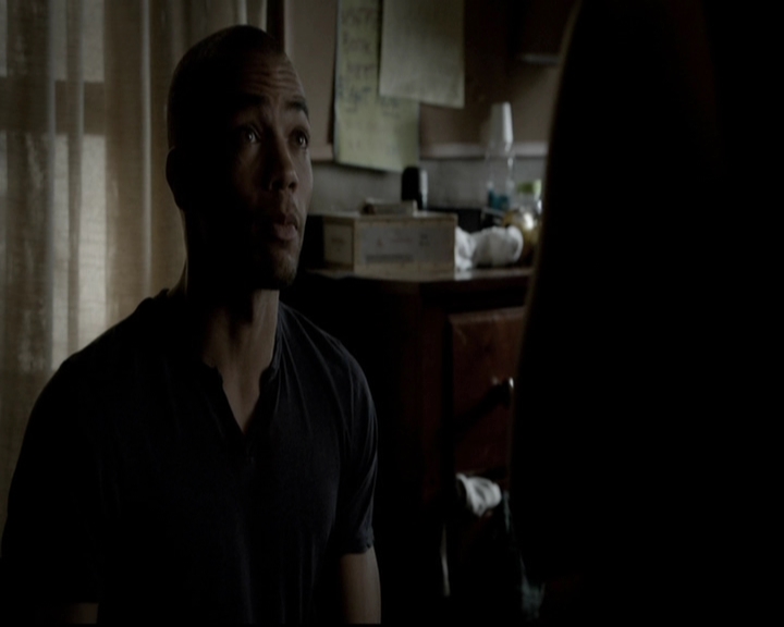 VampireDiariesWorld-dot-org_5x08DeadManOnCampus0634.jpg