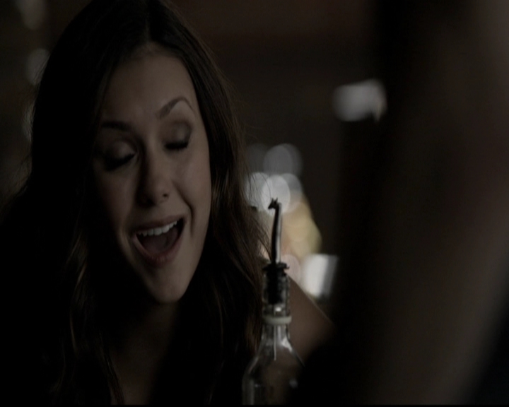 VampireDiariesWorld-dot-org_5x08DeadManOnCampus0738.jpg