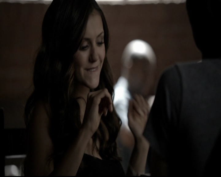 VampireDiariesWorld-dot-org_5x08DeadManOnCampus0748.jpg