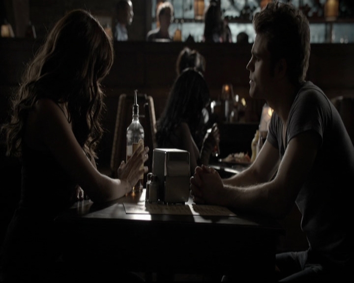 VampireDiariesWorld-dot-org_5x08DeadManOnCampus0772.jpg