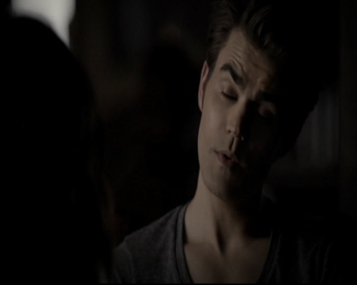 VampireDiariesWorld-dot-org_5x08DeadManOnCampus0789.jpg