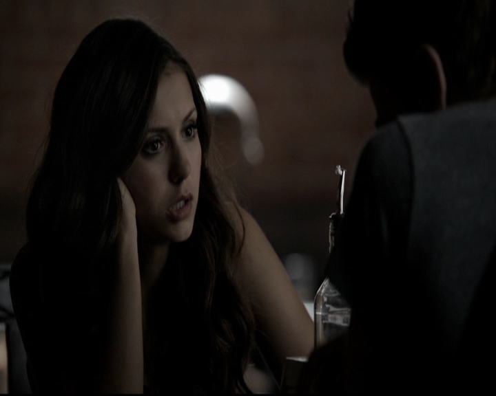 VampireDiariesWorld-dot-org_5x08DeadManOnCampus0809.jpg