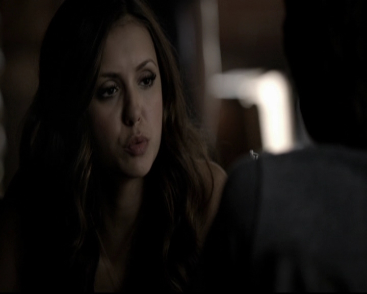 VampireDiariesWorld-dot-org_5x08DeadManOnCampus0838.jpg