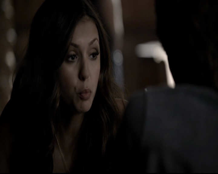 VampireDiariesWorld-dot-org_5x08DeadManOnCampus0841.jpg