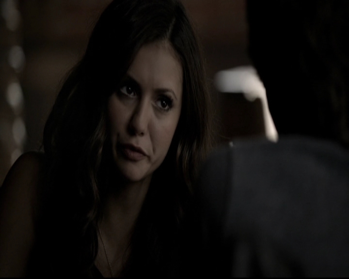 VampireDiariesWorld-dot-org_5x08DeadManOnCampus0843.jpg