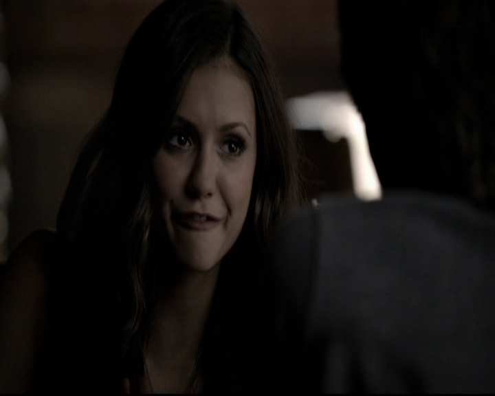 VampireDiariesWorld-dot-org_5x08DeadManOnCampus0844.jpg