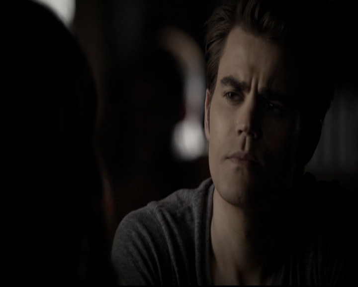 VampireDiariesWorld-dot-org_5x08DeadManOnCampus0845.jpg