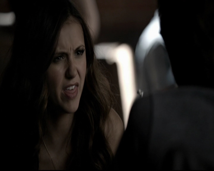 VampireDiariesWorld-dot-org_5x08DeadManOnCampus0850.jpg