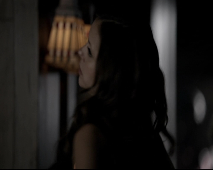 VampireDiariesWorld-dot-org_5x08DeadManOnCampus0854.jpg