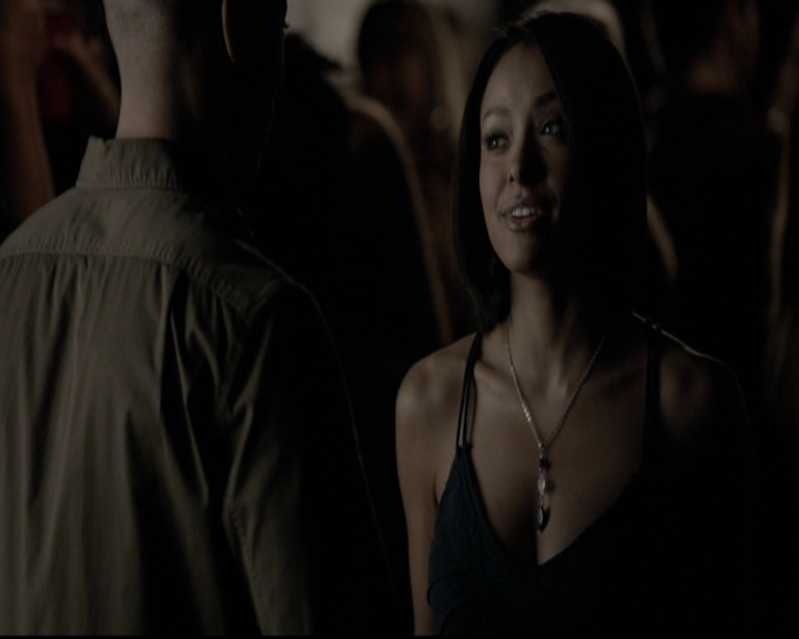 VampireDiariesWorld-dot-org_5x08DeadManOnCampus0882.jpg