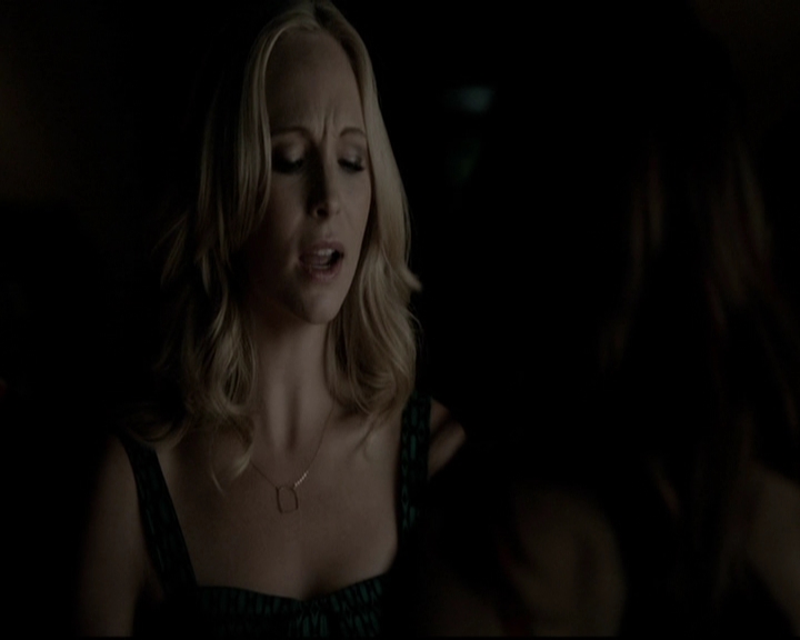 VampireDiariesWorld-dot-org_5x08DeadManOnCampus0942.jpg