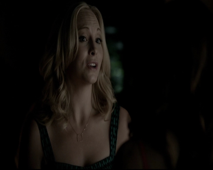 VampireDiariesWorld-dot-org_5x08DeadManOnCampus0947.jpg