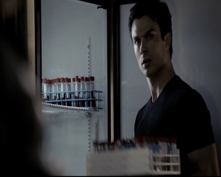 VampireDiariesWorld-dot-org_5x08DeadManOnCampus0966.jpg