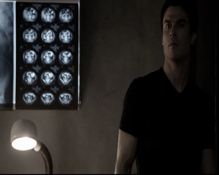 VampireDiariesWorld-dot-org_5x08DeadManOnCampus0978.jpg