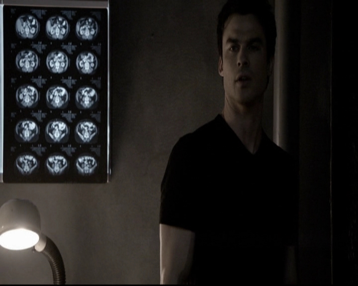 VampireDiariesWorld-dot-org_5x08DeadManOnCampus0980.jpg