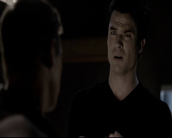 VampireDiariesWorld-dot-org_5x08DeadManOnCampus0999.jpg