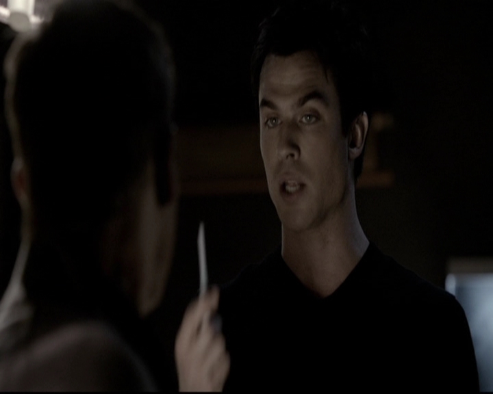 VampireDiariesWorld-dot-org_5x08DeadManOnCampus1008.jpg