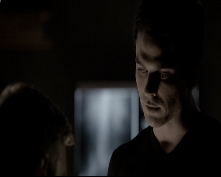 VampireDiariesWorld-dot-org_5x08DeadManOnCampus1017.jpg