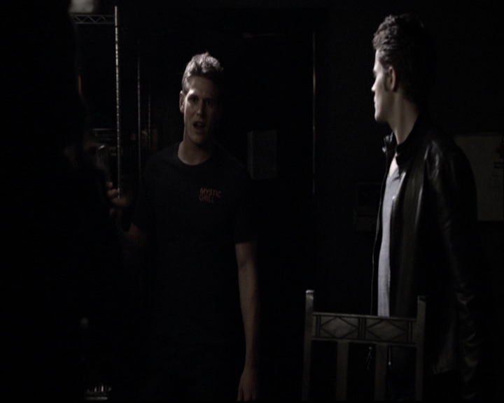 VampireDiariesWorld-dot-org_5x08DeadManOnCampus1036.jpg