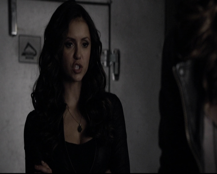 VampireDiariesWorld-dot-org_5x08DeadManOnCampus1061.jpg