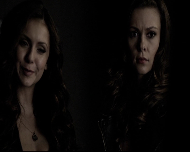 VampireDiariesWorld-dot-org_5x08DeadManOnCampus1074.jpg