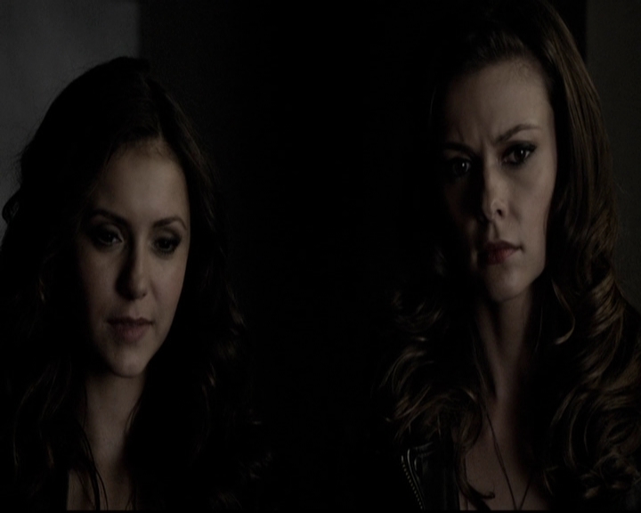 VampireDiariesWorld-dot-org_5x08DeadManOnCampus1077.jpg