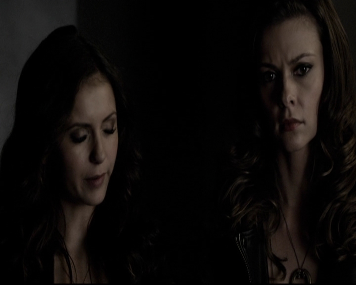 VampireDiariesWorld-dot-org_5x08DeadManOnCampus1078.jpg