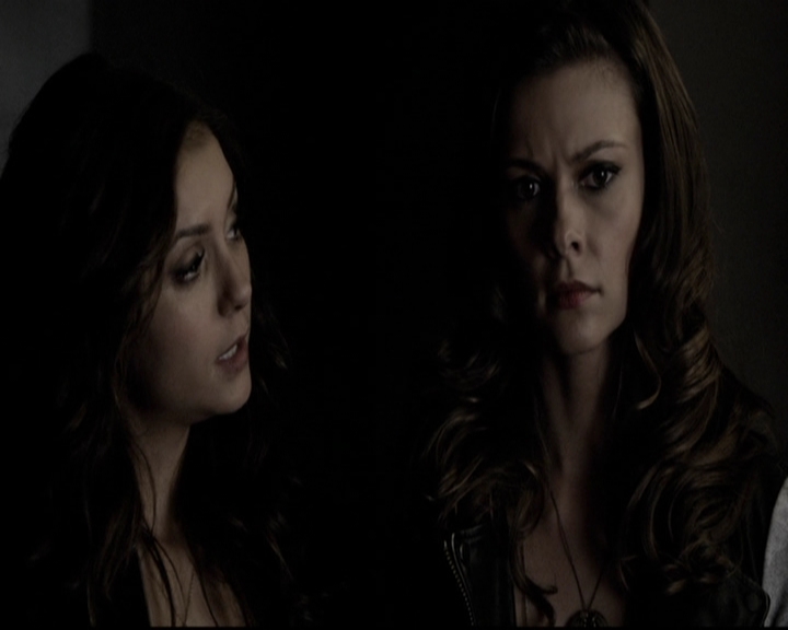 VampireDiariesWorld-dot-org_5x08DeadManOnCampus1079.jpg