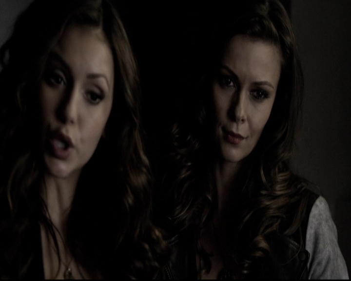 VampireDiariesWorld-dot-org_5x08DeadManOnCampus1087.jpg