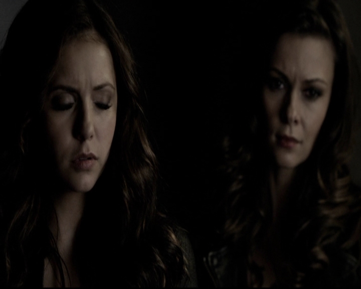 VampireDiariesWorld-dot-org_5x08DeadManOnCampus1091.jpg