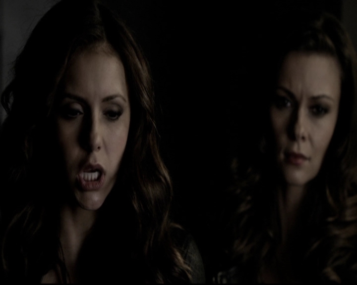 VampireDiariesWorld-dot-org_5x08DeadManOnCampus1093.jpg