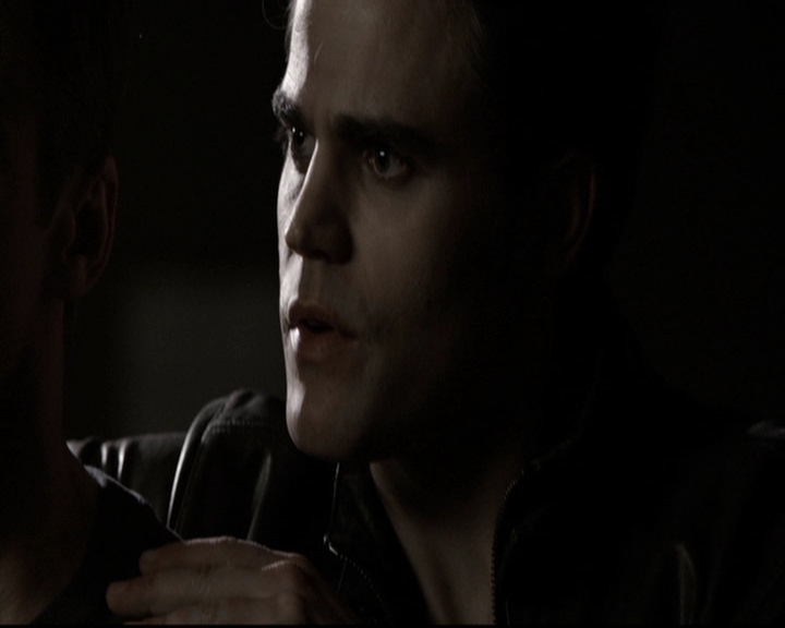 VampireDiariesWorld-dot-org_5x08DeadManOnCampus1100.jpg