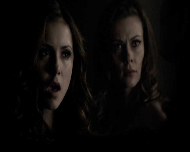 VampireDiariesWorld-dot-org_5x08DeadManOnCampus1110.jpg