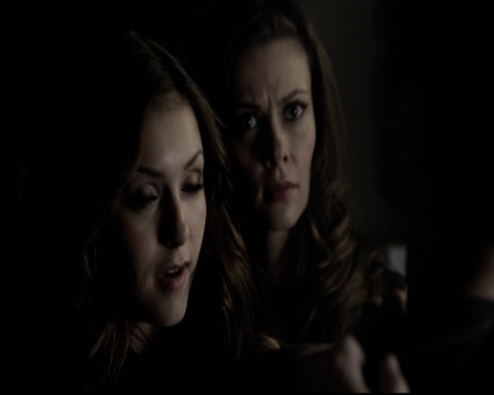 VampireDiariesWorld-dot-org_5x08DeadManOnCampus1123.jpg