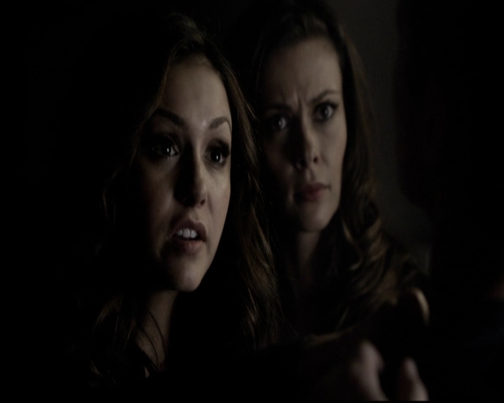 VampireDiariesWorld-dot-org_5x08DeadManOnCampus1125.jpg