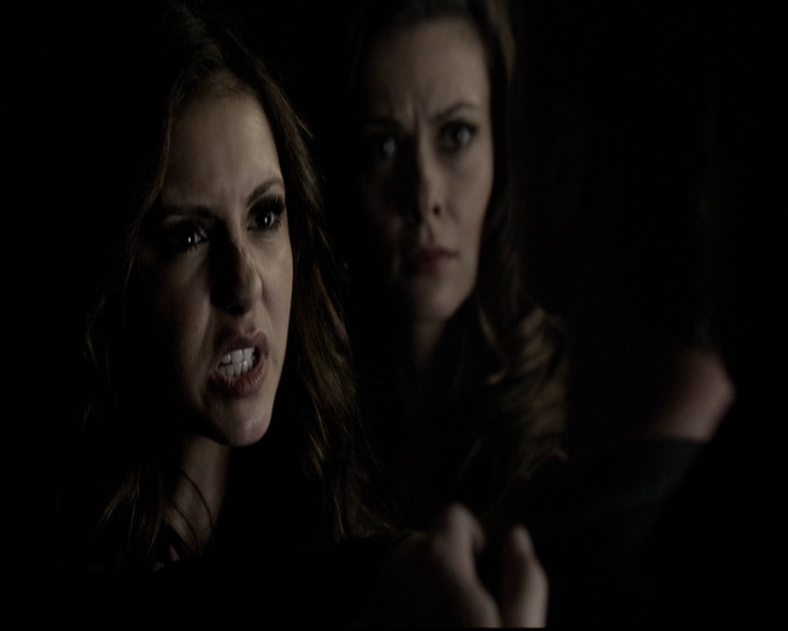 VampireDiariesWorld-dot-org_5x08DeadManOnCampus1128.jpg