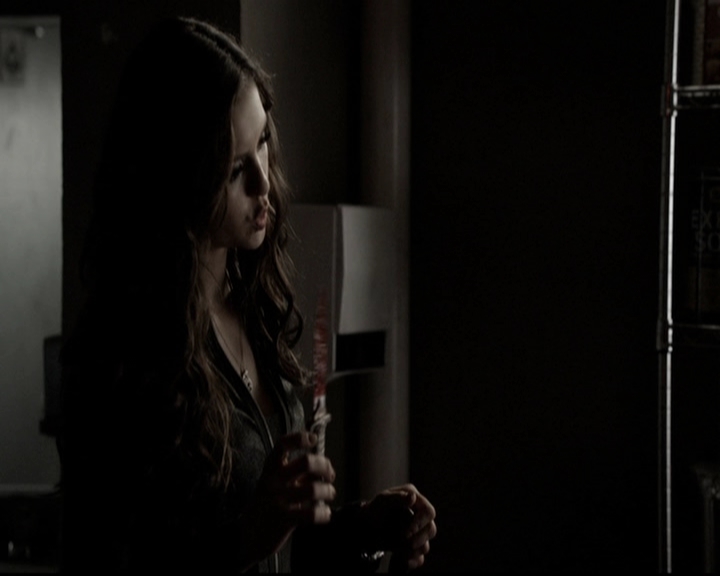 VampireDiariesWorld-dot-org_5x08DeadManOnCampus1149.jpg