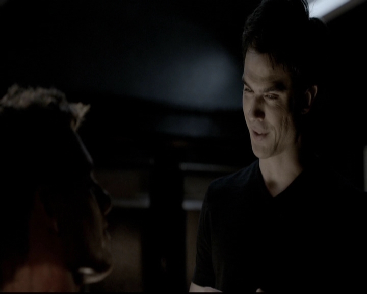 VampireDiariesWorld-dot-org_5x08DeadManOnCampus1199.jpg