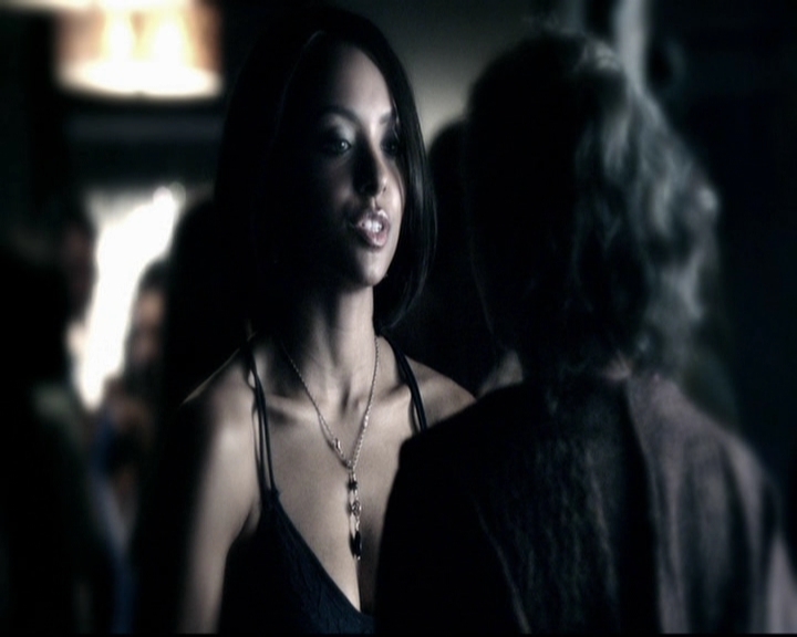 VampireDiariesWorld-dot-org_5x08DeadManOnCampus1252.jpg