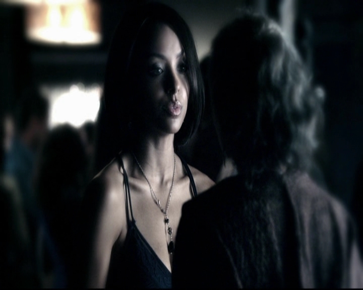 VampireDiariesWorld-dot-org_5x08DeadManOnCampus1253.jpg