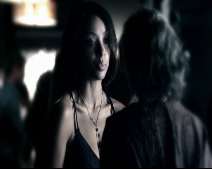 VampireDiariesWorld-dot-org_5x08DeadManOnCampus1254.jpg